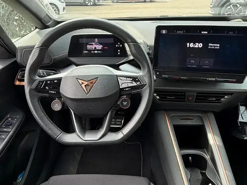 Gebraucht Cupra Born 169 kW (231 PS) 2023 Eisweiß Kleinwagen