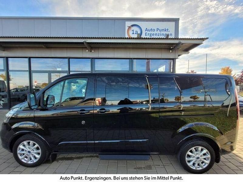 Schwarz Gebraucht 2022 Ford Tourneo Titanium Van / Kleinbus | 34.950 € (Fairer Preis) - Bild 1/4
