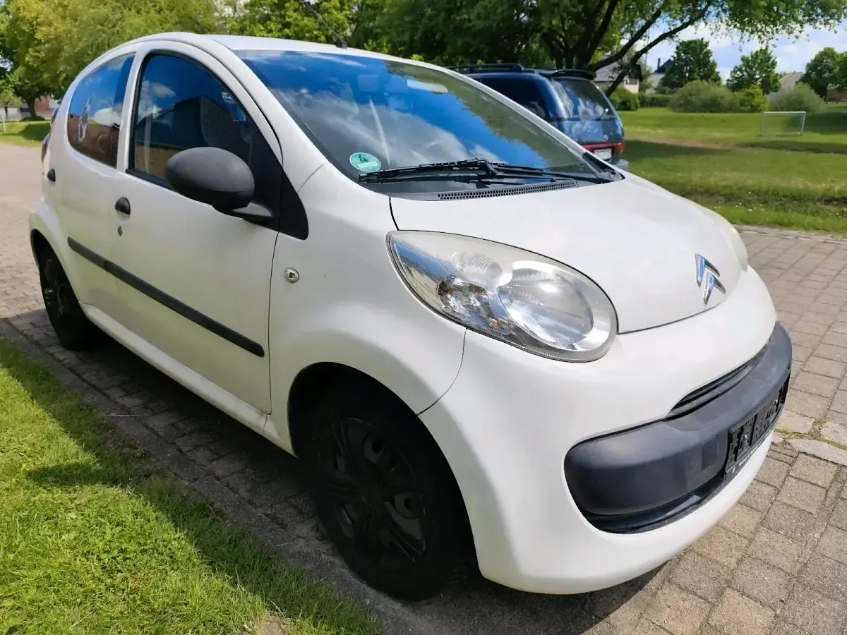 Gebraucht Citroën C1 69 PS (50 kW) 2008 Weiß Kleinwagen