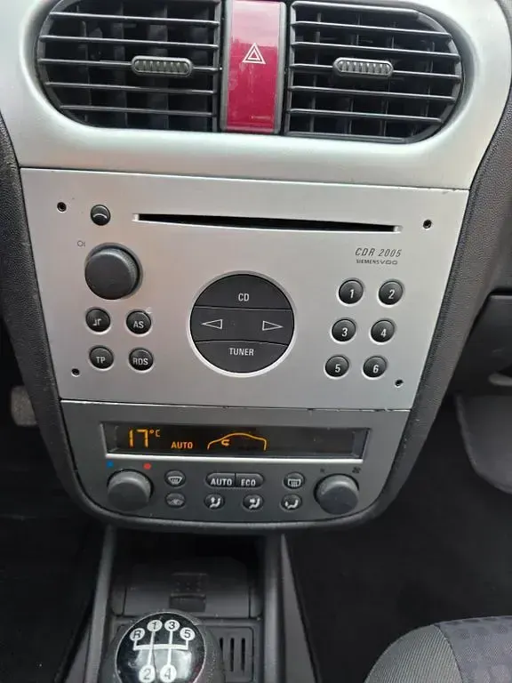 Brugt Opel Corsa 75 HK (55 kW) 2002 Rød Hatchback