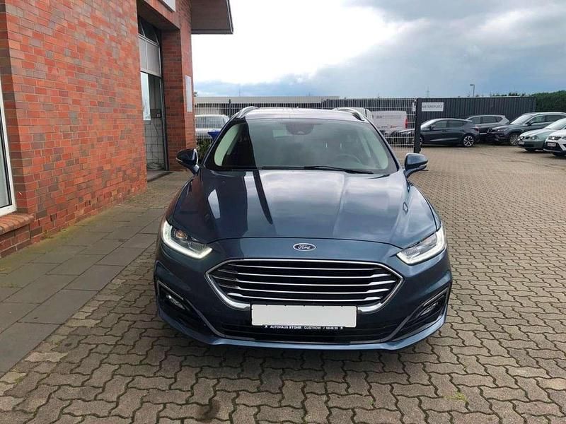 Gebraucht Ford Mondeo Titanium 190 PS (139 kW) 2020 Grau Kombi