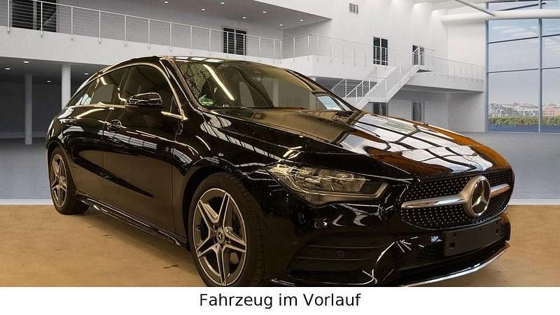 Schwarz Gebraucht 2022 Mercedes CLA200 Shooting Brake AMG line Kombi | 24.890 € (Guter Preis) - Bild 1/4