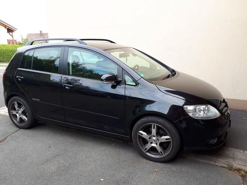 Schwarz Gebraucht 2008 VW Golf Plus Van / Kleinbus | 4.900 € (Fairer Preis) - Bild 1/4
