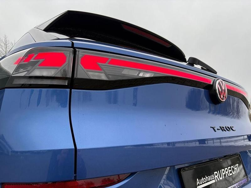 Usata VW T-Roc R-line 150 CV (110 kW) 2026 Blu SUV