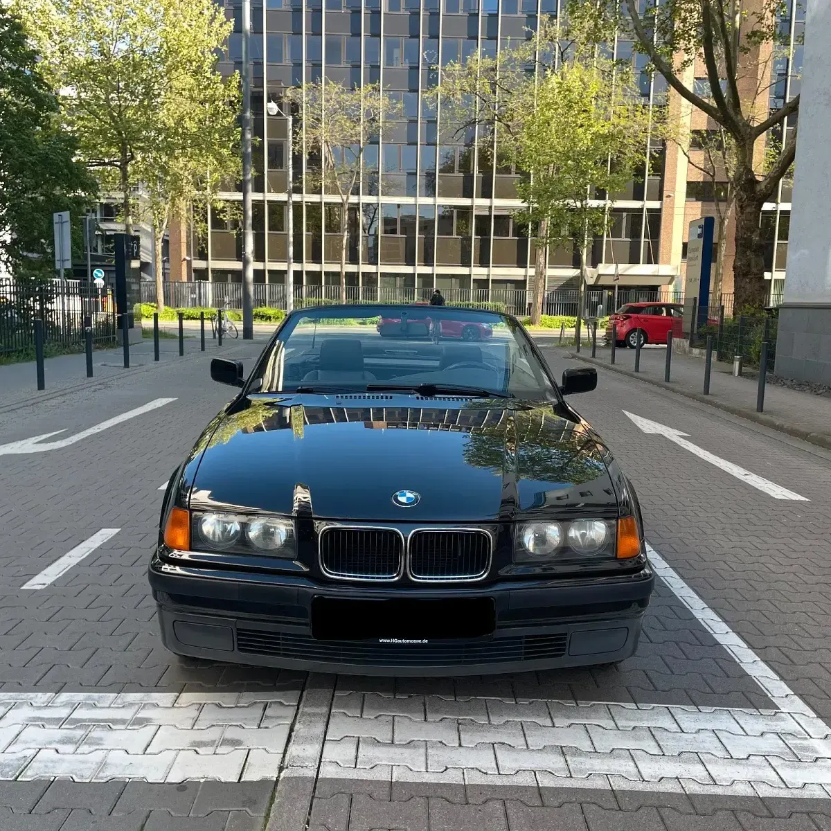 Gebraucht BMW 320 Cabriolet 150 PS (110 kW) 1996 Schwarz Cabrio