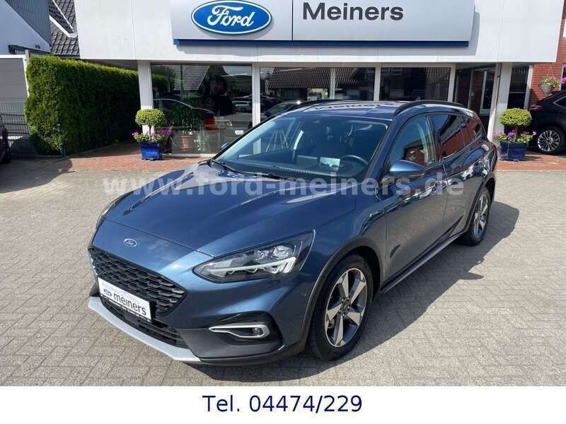 Chromablau metallic Gebraucht 2022 Ford Focus Active Kombi | 19.950 € (Etwas zu teuer) - Bild 1/4