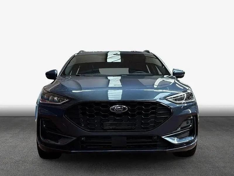 Gebraucht Ford Focus ST-Line X 125 PS (91 kW) 2023 Chrome blue metallic Kombi