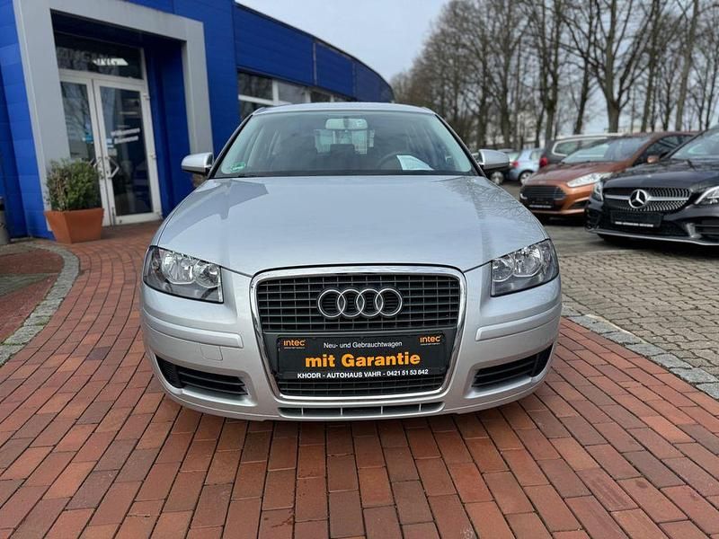 Gebraucht Audi A3 Attraction 102 PS (75 kW) 2008 Silber Kleinwagen