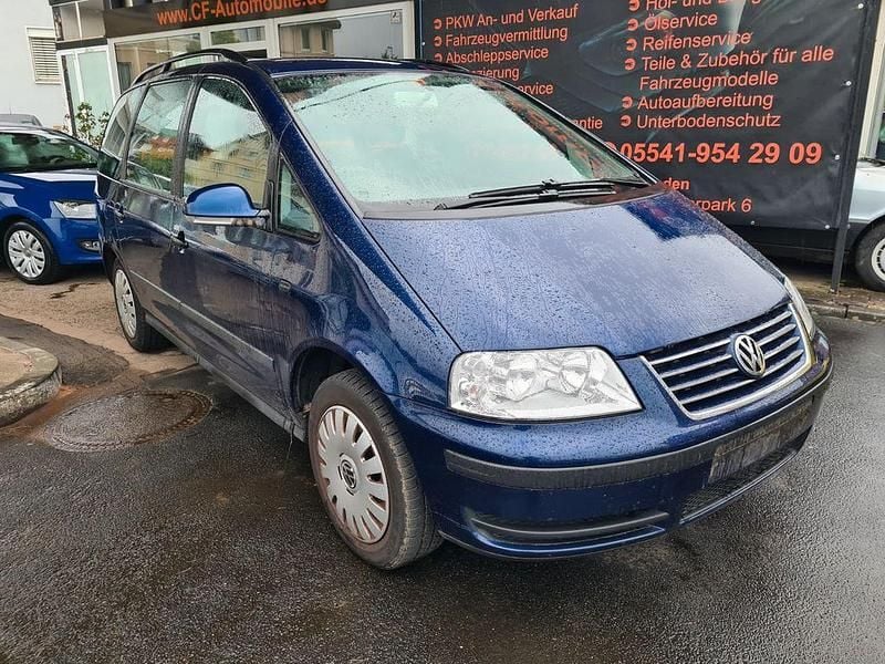 Blau Gebraucht 2009 VW Sharan Van / Kleinbus | 1.999 € - Bild 1/4