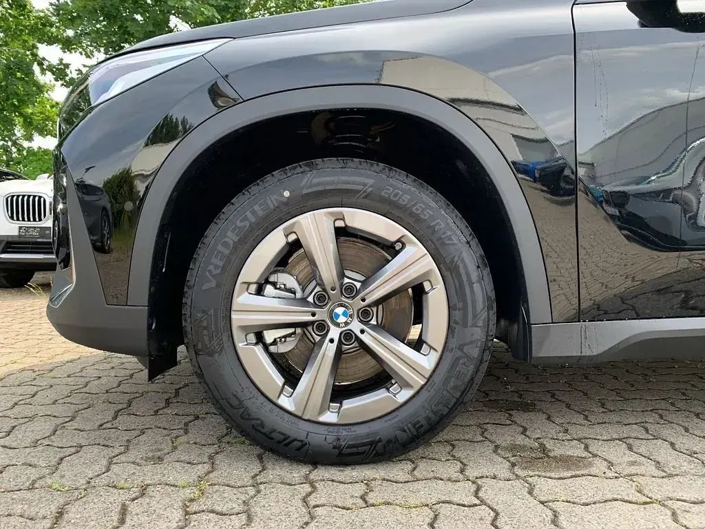 Neu BMW X1 Performance 156 PS (114 kW) 2026 Schwarz SUV