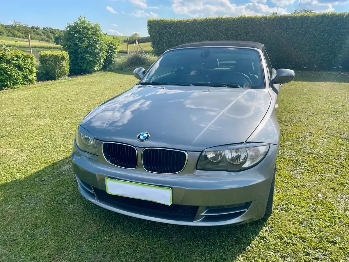 Gebraucht BMW 118 Cabriolet 143 PS (105 kW) 2010 Silber Cabrio