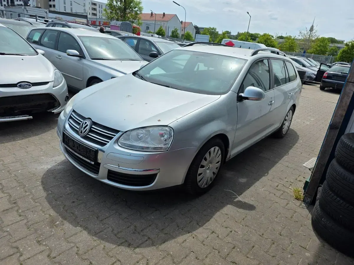 Gebraucht VW Golf VI Comfortline 105 PS (77 kW) 2009 Silber Kleinwagen