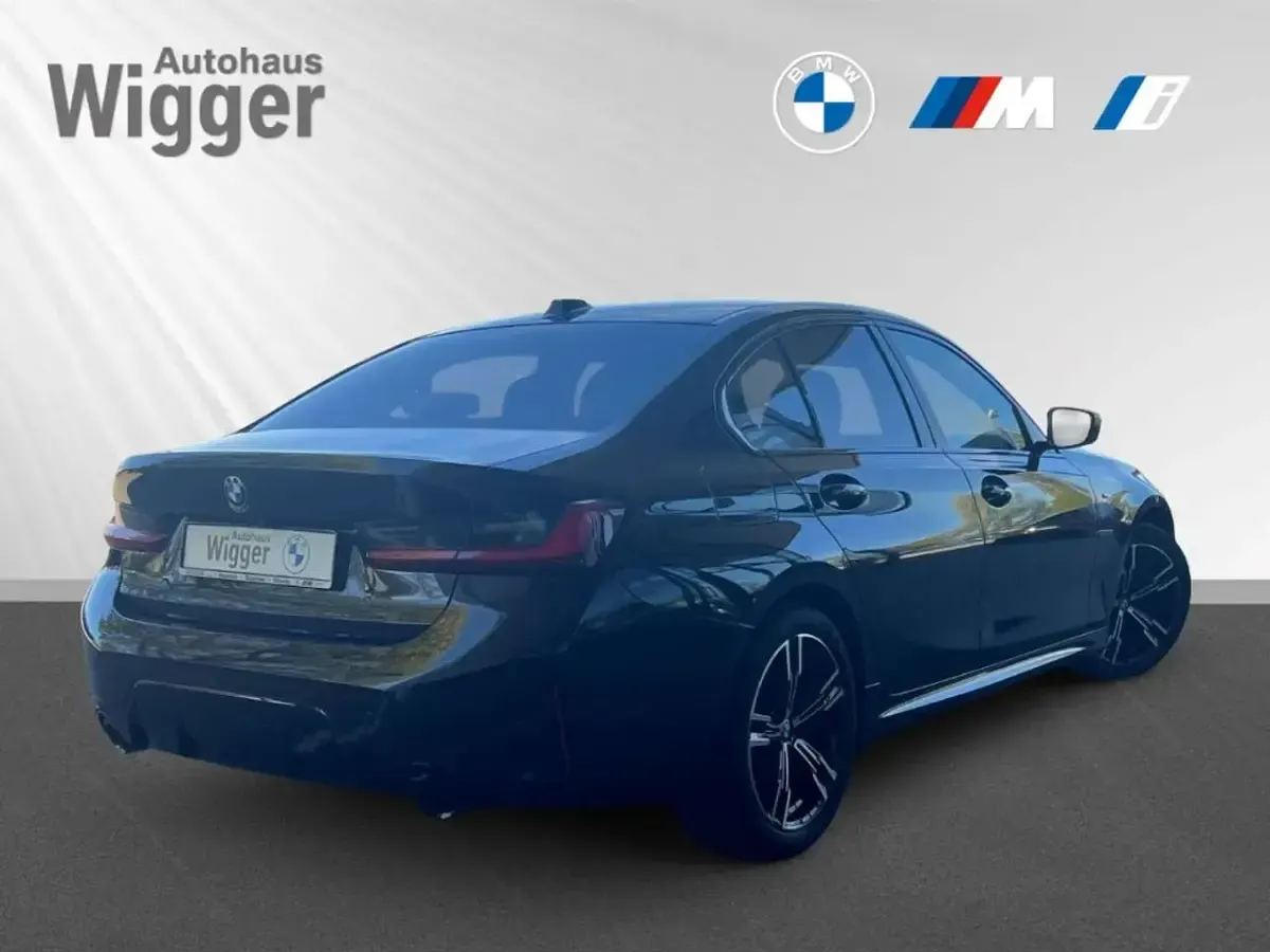 Gebraucht BMW 320 M Sport 190 PS (139 kW) 2024 Schwarz Limousine