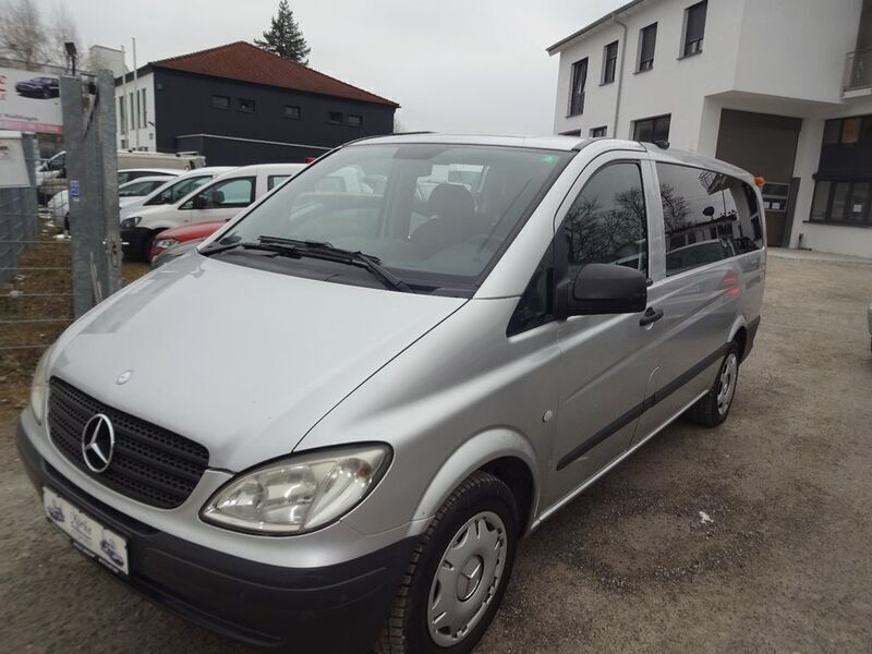 Silber Gebraucht 2010 Mercedes Vito Van / Kleinbus | 5.500 € (Etwas zu teuer) - Bild 1/4