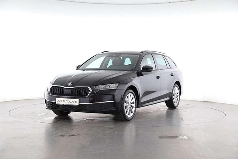 Black magic Gebraucht 2024 Skoda Octavia Selection Kombi | 23.700 € (Superpreis) - Bild 1/3
