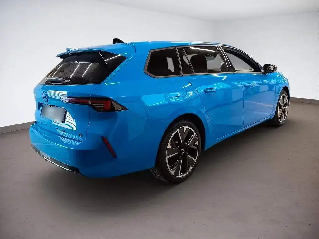 Używany Opel Astra 114 kW (156 KM) 2025 Niebieski Hatchback
