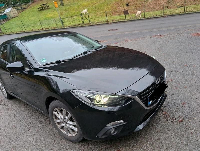 Schwarz Gebraucht 2014 Mazda 3 Sports-Line Limousine | 7.800 € (Guter Preis) - Bild 1/4