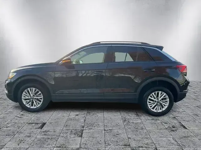 Gebraucht VW T-Roc Life 116 PS (85 kW) 2024 Schwarz metallic SUV