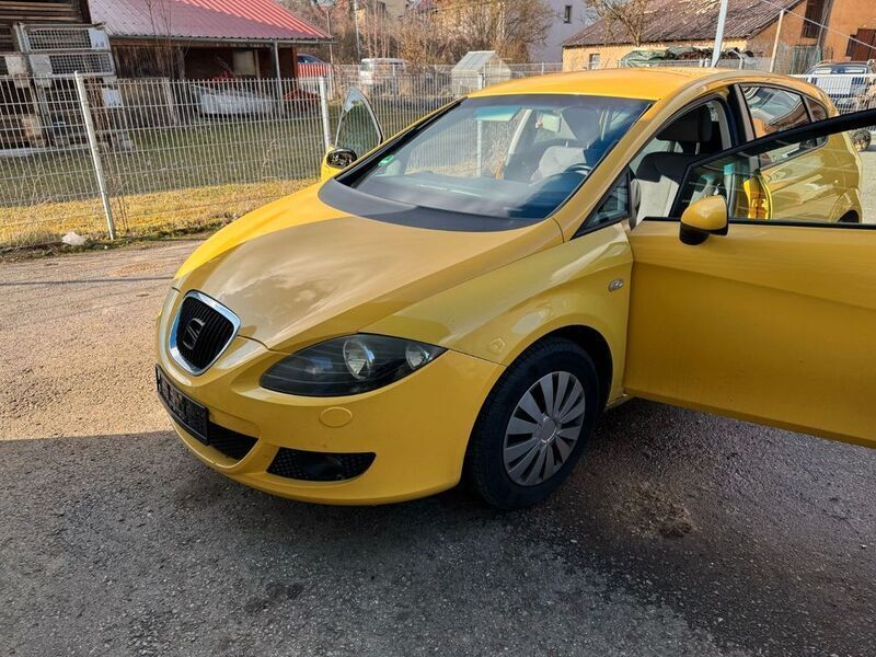 Gelb Gebraucht 2008 Seat Leon Sport Limousine | 1.750 € (Superpreis) - Bild 1/4