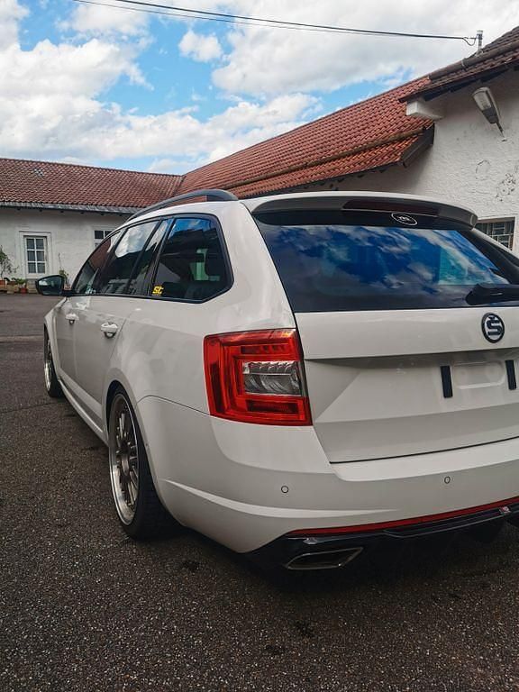 Gebraucht Skoda Octavia RS 184 PS (135 kW) 2015 Schwarz Kleinwagen