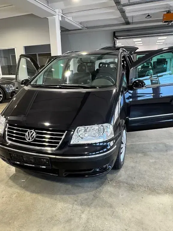 Gebraucht VW Sharan United 140 PS (102 kW) 2010 Schwarz Van / Kleinbus