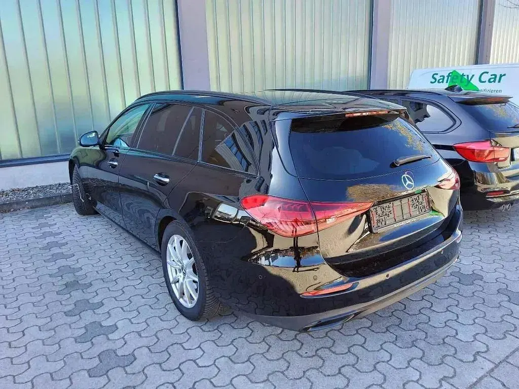 Gebraucht Mercedes 220 200 PS (147 kW) 2023 Schwarz Kombi