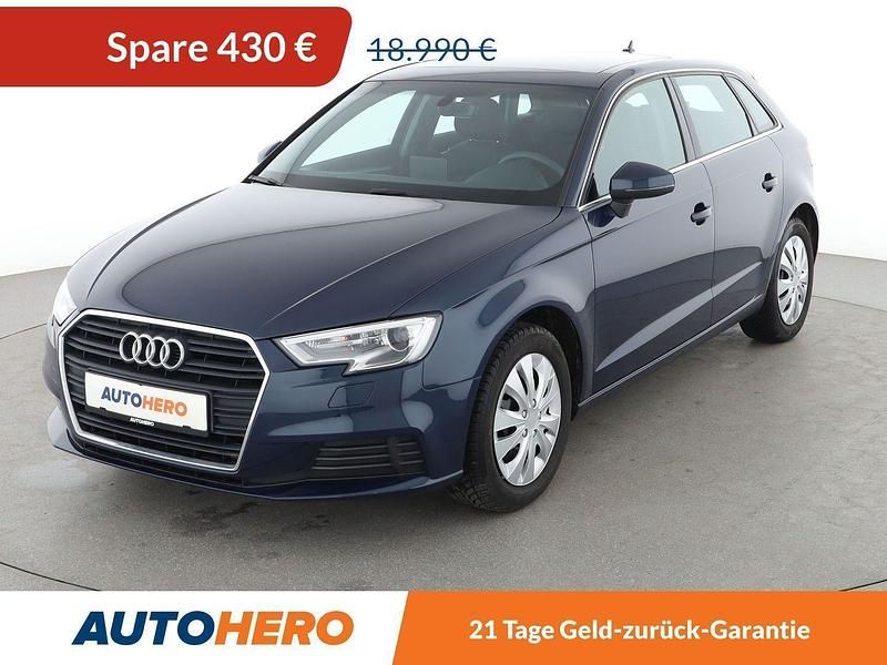 Blau Gebraucht 2017 Audi A3 Comfort Limousine | 18.560 € (Guter Preis) - Bild 1/3