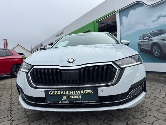 Gebraucht Skoda Octavia 116 PS (85 kW) 2022 Weiß Kombi