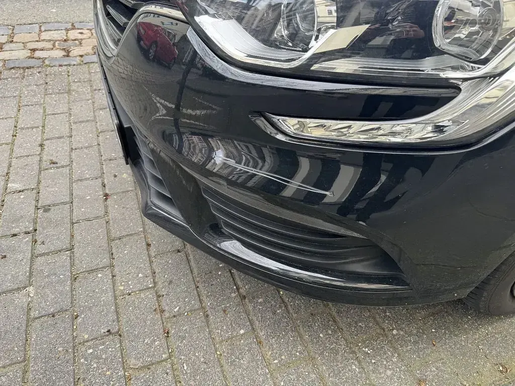 Gebraucht Renault Mégane IV Play 101 PS (74 kW) 2017 Schwarz Limousine