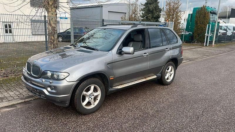 Grau Gebraucht 2004 BMW X5 Sport Line SUV | 2.300 € - Bild 1/4
