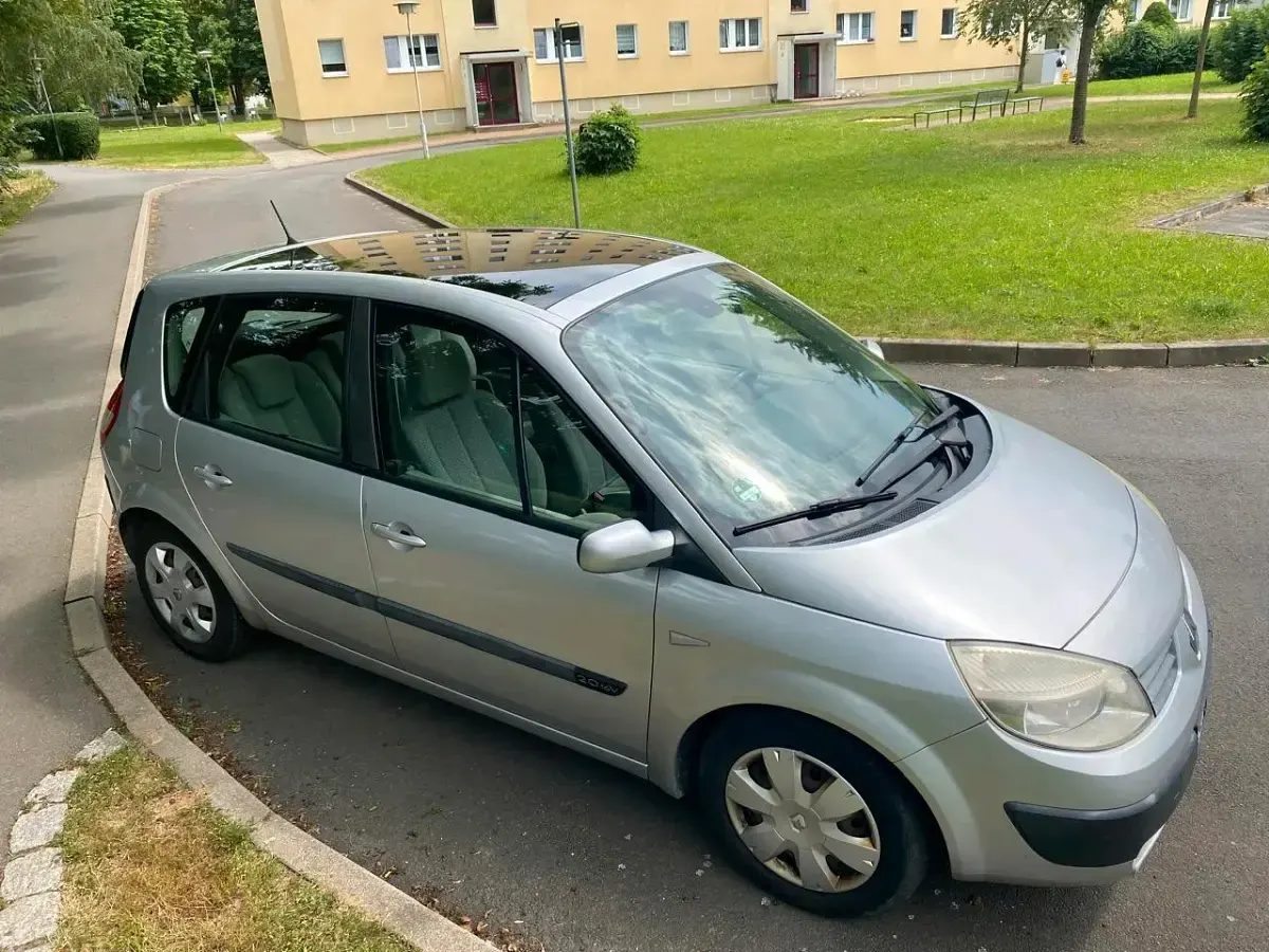 Gebraucht Renault Scenic E-Tech 135 PS (99 kW) 2006 Silber Kleinwagen