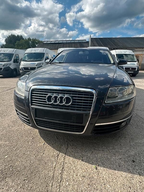 Grau Gebraucht 2005 Audi A6 Limousine | 4.500 € - Bild 1/4