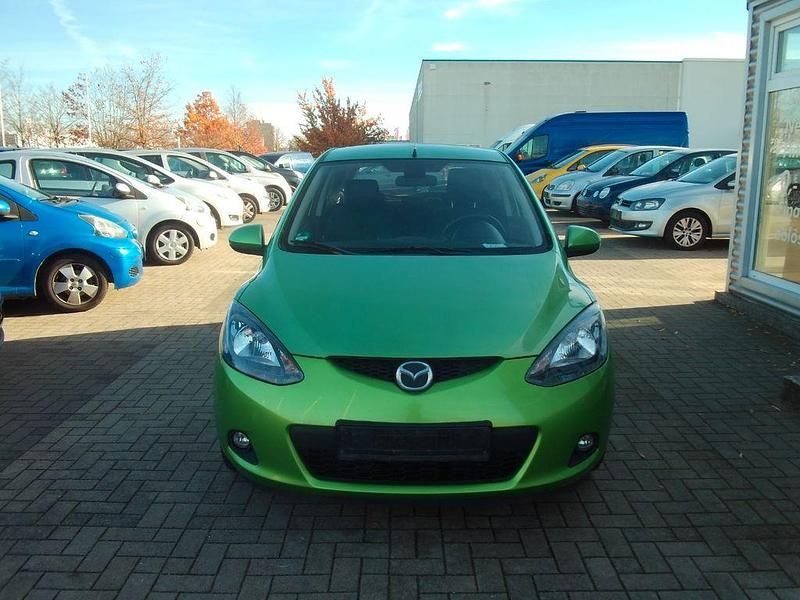 Gebraucht Mazda 2 Inclusive 86 PS (63 kW) 2008 Grün Kleinwagen