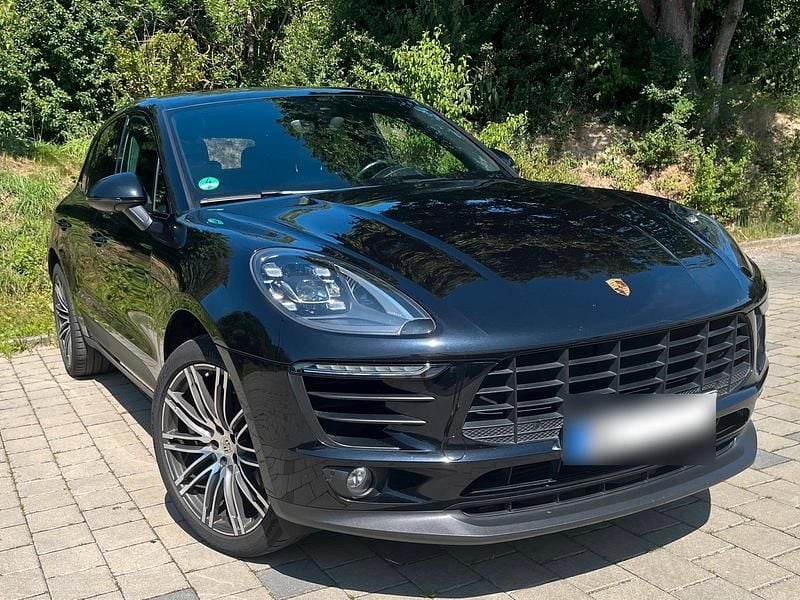 Second-hand Porsche Macan 252 CP (185 kW) 2018 Negru SUV
