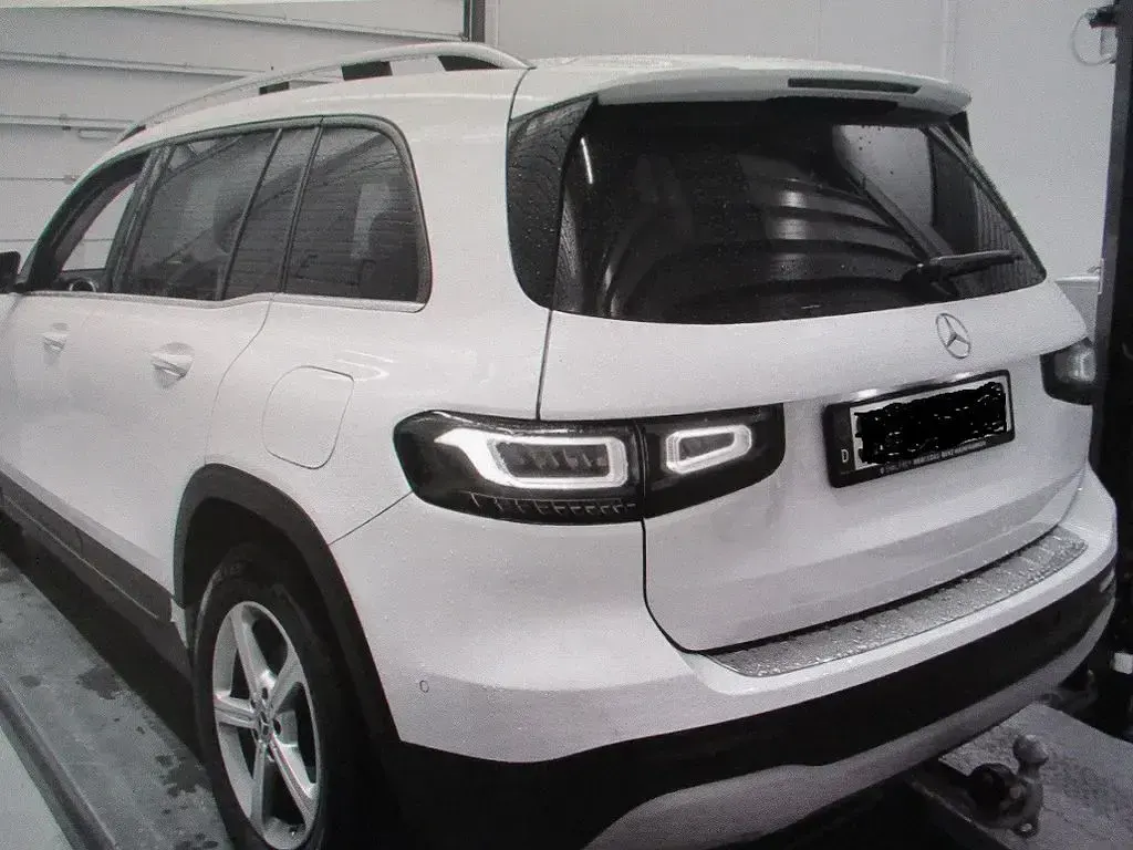 Gebraucht Mercedes GLB200 150 PS (110 kW) 2023 Weiß SUV