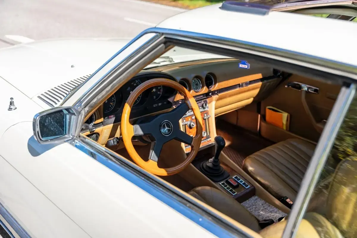 Gebraucht Mercedes 350 200 PS (147 kW) 1972 Weiß Coupé