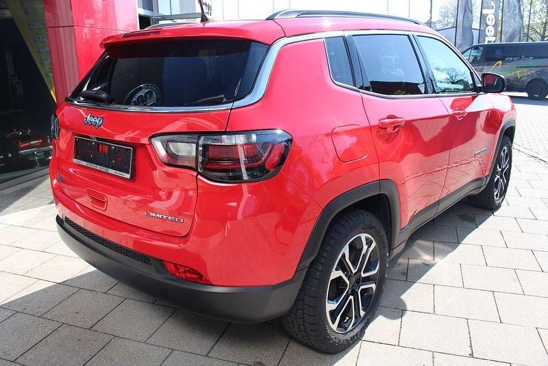 Gebraucht Jeep Compass Limited 241 PS (177 kW) 2022 Rot SUV
