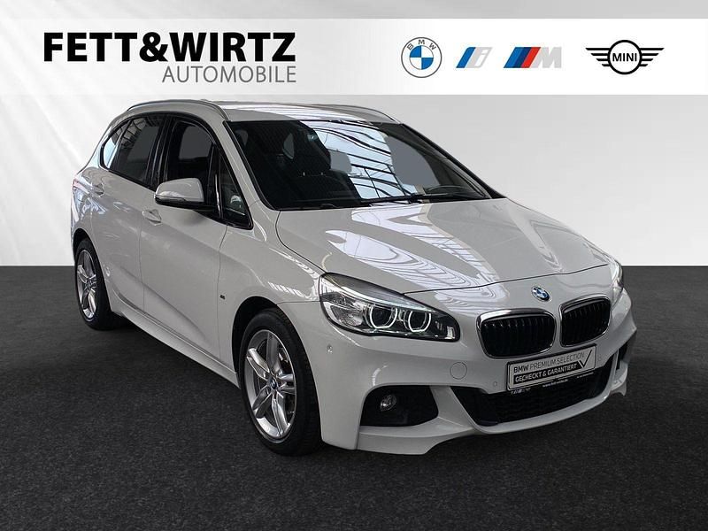 Weiss Gebraucht 2016 BMW 218 Active Tourer M Sport Van / Kleinbus | 18.690 € (Teuer) - Bild 1/3