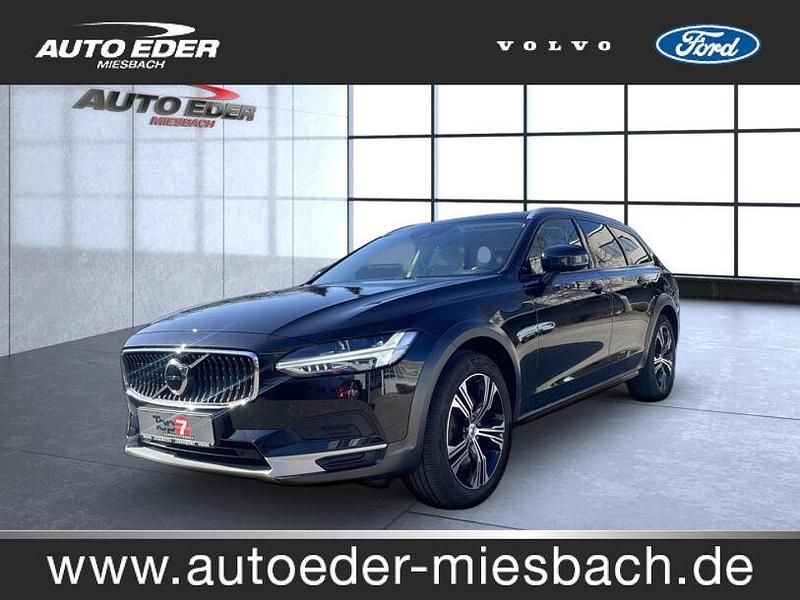 Gebraucht Volvo V90 CC Basis 197 PS (144 kW) 2020 Onyx black (metallic) Kombi