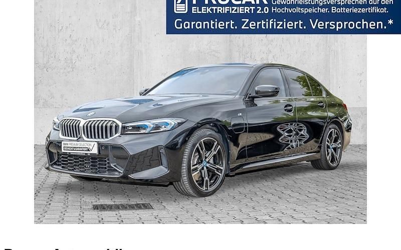 Schwarz Gebraucht 2024 BMW 330e M Sport Limousine | 45.680 € (Etwas zu teuer) - Bild 1/4