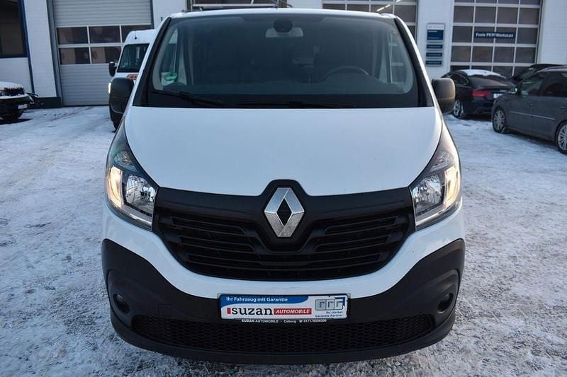Gebraucht Renault Trafic Expression 125 PS (91 kW) 2017 Weiß Van / Kleinbus