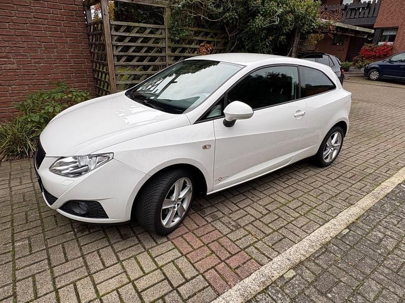 Weiß Gebraucht 2012 Seat Ibiza SC Copa Kleinwagen | 4.800 € (Fairer Preis) - Bild 1/4