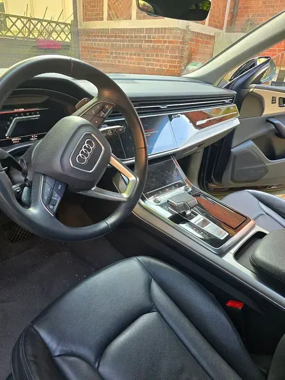 Gebraucht Audi Q8 340 PS (250 kW) 2022 Schwarz SUV
