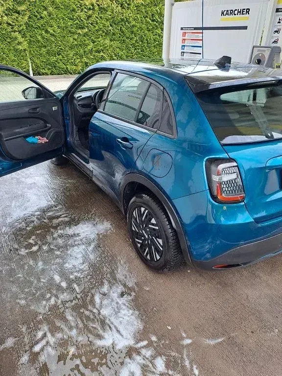 Gebraucht Fiat 600 101 PS (74 kW) 2025 Grün SUV