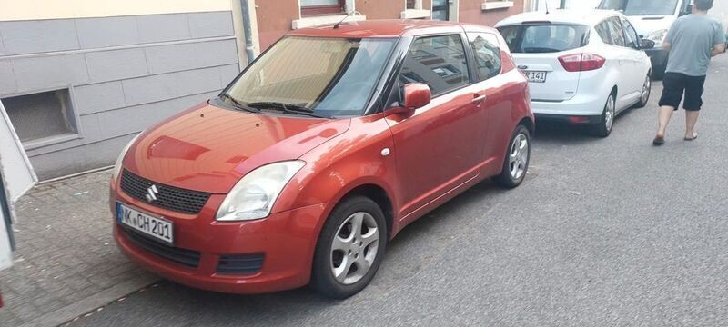 Rot Gebraucht 2009 Suzuki Swift Club Limousine | 3.800 € (Etwas zu teuer) - Bild 1/3