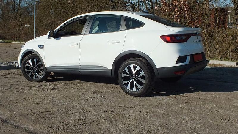 Gebraucht Renault Arkana Zen 140 PS (102 kW) 2022 Weiß SUV