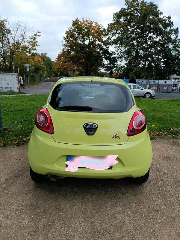 Grün Gebraucht 2013 Ford Ka Kleinwagen | 2.499 € (Guter Preis) - Bild 1/4