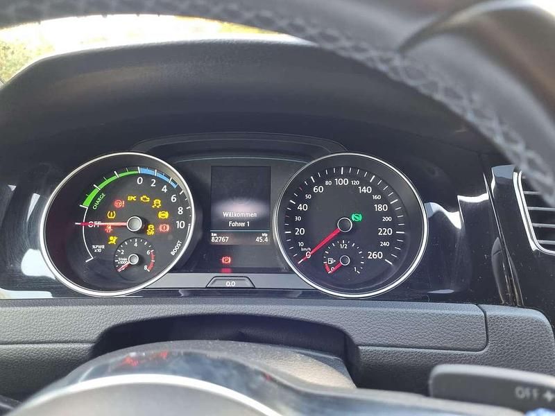 Gebraucht VW Golf VII GTE 150 PS (110 kW) 2018 Schwarz Limousine