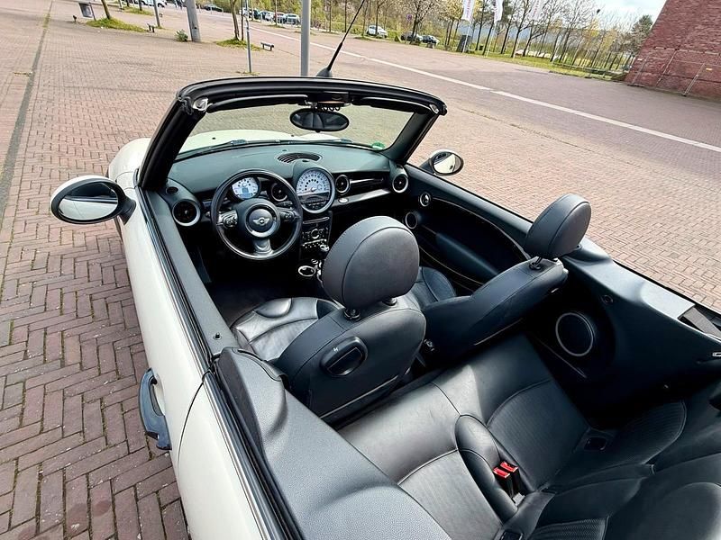 Gebraucht Mini Cooper Cabriolet 98 PS (72 kW) 2011 Beige Cabrio