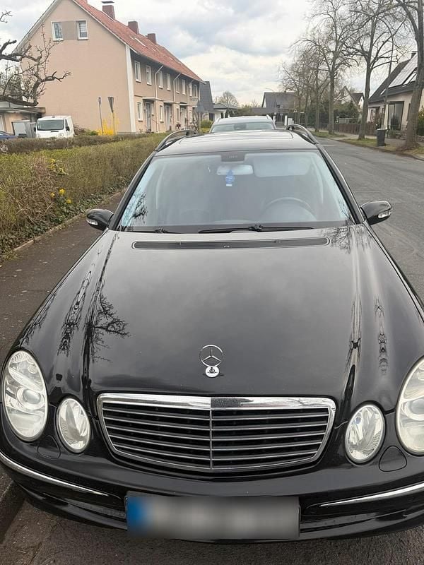 Gebraucht Mercedes E280 190 PS (139 kW) 2005 Schwarz Kombi